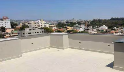 Cobertura a Venda composta por 3 quartos uma suíte no Bairro Santa Inês