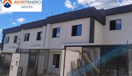 Ótimas casas Três quartos Totalmente Independente à venda no Bairro Adeodato, Santa Luzia/MG, com cerca 65 m² por R$ 370.000