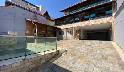Alugo Casa com 9 Quartos e 8 banheiros , 441 m² por R$ 8.500,00 Dona Clara - Belo Horizonte/MG