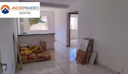 Excelente Apartamento com área privativa com 2 quartos em ótima localização no Bairro Arvoredo