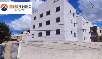 Excelente Apartamento com área privativa com 2 quartos em ótima localização no Bairro Arvoredo