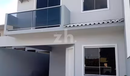 Sobrado à venda no bairro Aventureiro - Joinville/SC