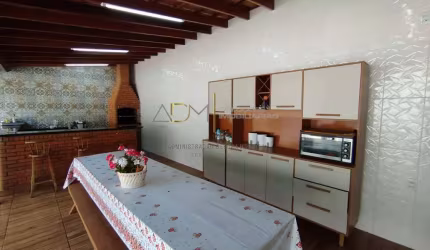 Casa á venda no Residencial Vista Alegre - Botucatu-SP