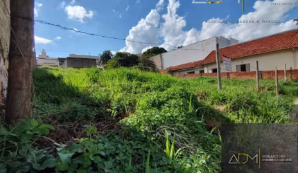 Terreno á venda no Centro com 1.040 m² em Botucatu-SP