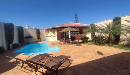 Casa á venda na vila Rodrigues Alves, próximo ao hotel Primar em Botucatu