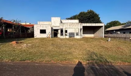 Casa em construção no Residencial Parque Laguna em Botuctu-SP