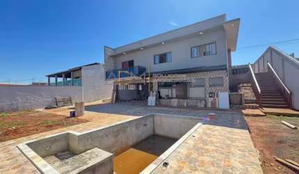 Casa de alto padrão em fase final de acabamento no jardim Regina -Botucatu