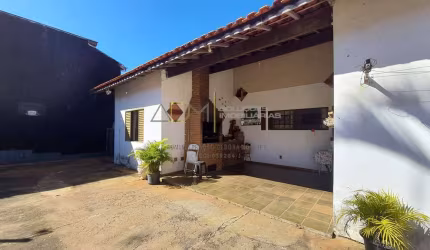 Casa a venda no Jardim Paraiso em Botucatu-SP -Localização Privilegiada