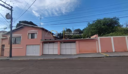 Casa linda, à venda no Centro da cidade de Botucatu-SP