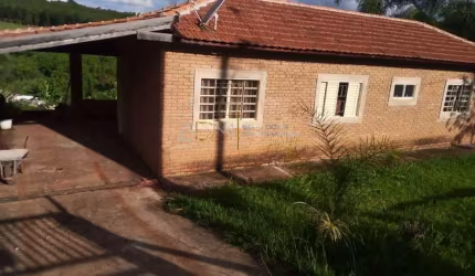 Chácara á venda no Califórnia II, em Botucatu-SP