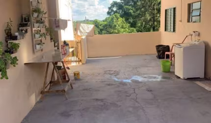 Casa á venda no Centro em Botucatu-SP