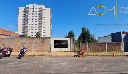 Terreno de 509,60 m² á venda no Centro de Botucatu-SP (11,20 x 45,50)