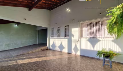 Casa com edícula próximo a Unifac em Botucatu-SP