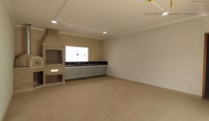Casa linda no altos do Paraíso. O melhor por do sol da cidade de Botucatu