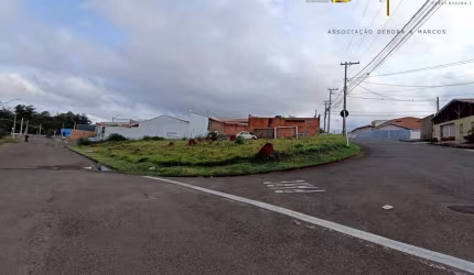 Terreno de esquina com 342.33 m² no Real Park em Botucatu-SP