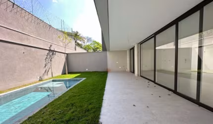 Excelente casa à venda com 4 Dormitorios , 4 Vagas de garagem e 401,12m2 localizado em Campo Belo,