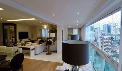 Apartamento à venda, com 4 dormitórios, 3 suites, 4 vagas e 234M², localizado na Aclimação, São Pau