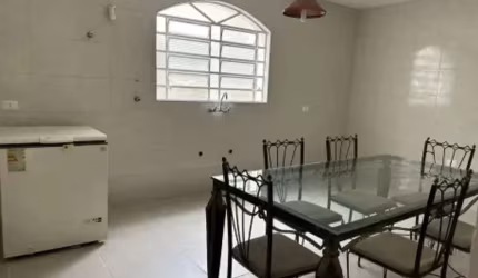 Sobrado de 216m² para locação, Jabaquara, São Paulo, SP com 4 Dormitórios sendo 1 Suíte, 5 Vagas pa