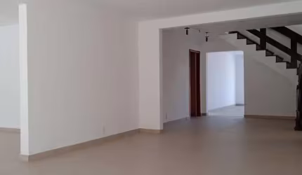 Sobrado com 458m²,  à venda, Jardim das Bandeiras, São Paulo, SP