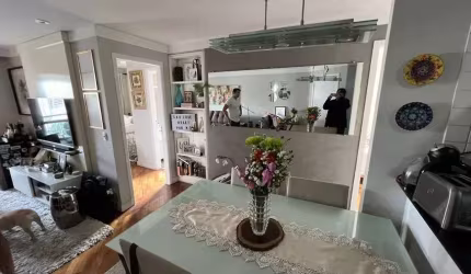 Apartamento com 2 Quartos e 2 banheiros à Venda, 70 m² por R$ 970.000