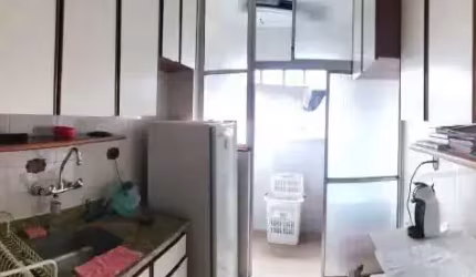 Apartamento de 45m² à venda, mobiliado, com 2 Dormitórios, Área de serviço, 1 Vaga para auto. local