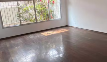Casa à venda 3 Dromitorios 3 Suites 4 Vagas 200m2 , localizado em Vila Congonhas, São Paulo, SP