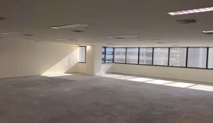Conjunto comercial de 206m² para locação, Brooklin Novo, São Paulo, SP. Com ar condicionado central