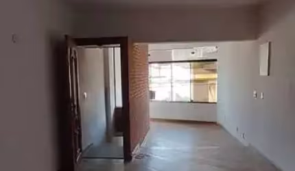 Casa de 160m² à venda, Vila Monumento, São Paulo, SP.  com 2 Dormitórios, 2 Salas, de Jantar e Esta
