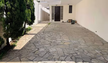 Casa Térrea com Edícula, 200m², 3 dorms., 2 vagas, para locação, Vila Cordeiro, São Paulo, SP