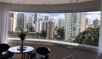 Apartamento de 116m² REFORMADO à venda, Brooklin Paulista, São Paulo, SP. com 2 Suítes sendo 1 Mast