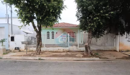 EXCELENTE CASA RESIDENCIAL/COMERCIAL LOCALIZADA NO BAIRRO JARDIM SANTA AMALIA codigo: 64662