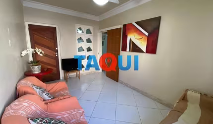Apartamento à venda à 200m da praia do Forte, bairro Passagem, em Cabo Frio - RJ