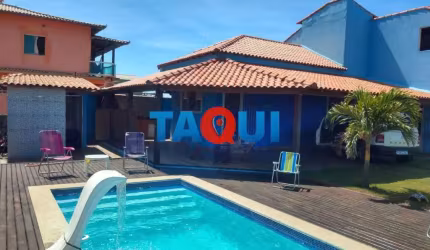 Excelente casa à venda com piscina, pé na areia, Figueira, Arraial do Cabo - RJ