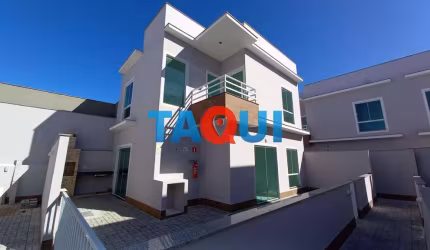 Casa duplex à venda, LANÇAMENTO, com 3 quartos sendo 02 suítes e Peró, CABO FRIO - RJ