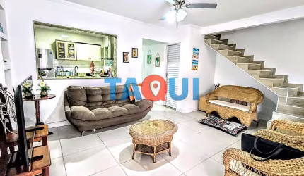 Casa duplex à venda com 3 quartos, sendo 1 suíte, Parque Riviera, CABO FRIO - RJ