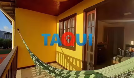 Casa Duplex em condomínio à venda, UNAMAR, CABO FRIO - RJ, ao lado da praia.