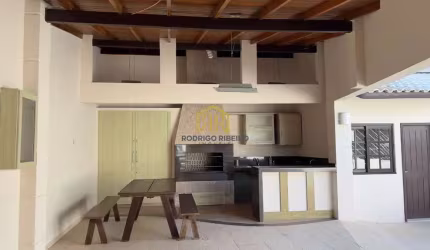 Casa com 3 quartos à venda na Rua Itabira, --, Itacorubi, Florianópolis por R$ 1.850.000