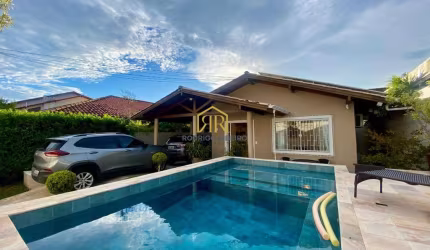 Casa com 3 quartos à venda na Rua Acadêmico Reinaldo Consoni, --, Córrego Grande, Florianópolis por R$ 1.768.000