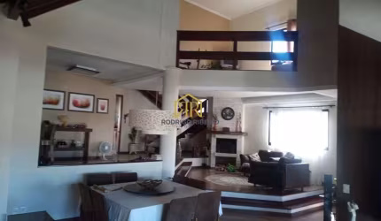 Casa com 4 quartos à venda na Rua Itabira, --, Itacorubi, Florianópolis por R$ 1.899.000