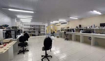 Casa comercial à venda na Rua Elesbão Pinto da Luz, --, Jardim Atlântico, Florianópolis por R$ 1.499.000
