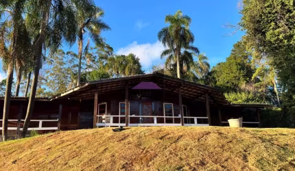 Chácara / sítio com 4 quartos à venda na Rua Rio São Francisco, Chácara Jaraguá, São Paulo por R$ 1.900.000
