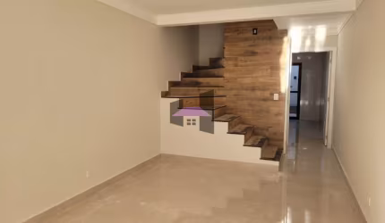 Casa com 3 quartos à venda na Rua Doutor Roberto Tarle, Vila Fiat Lux, São Paulo por R$ 880.000