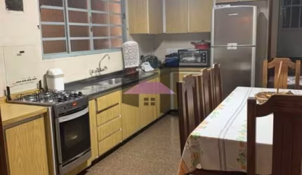 Casa com 2 quartos à venda na Rua José Mascaro, Vila Jaguara, São Paulo por R$ 560.000