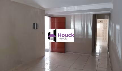 Casa com 3 quartos para alugar na Avenida Elísio Cordeiro de Siqueira, Jardim Santo Elias, São Paulo por R$ 4.500