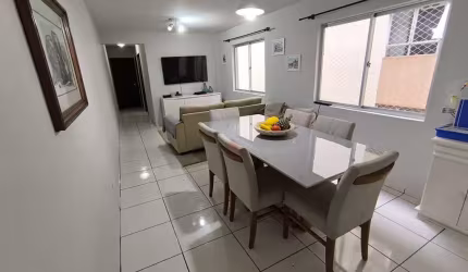Apartamento à venda em Oferta de R$ 380mil por R$ 350 mil, bairro Bigorrilho: 2 quartos, 1 suíte, 2 salas, 2 banheiros, 1 vaga de garagem, 66,09 m².