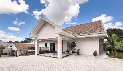 Casa  à venda em Santa Felicidade em terreno grande veja vídeo no  site Sobiech