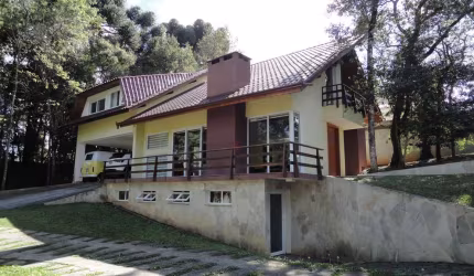 CASA À VENDA CAMPO COMPRIDO  E EXCLUSIVA ALTO PADRÃO COM TERRENO DE 766,00 M²