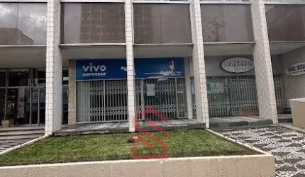 Imóvel Comercial de Alto Padrão em Condomínio no Alto da Glória - Curitiba-PR: 9 Salas, 5 Banheiros, 350m² - Venda ou Locação!