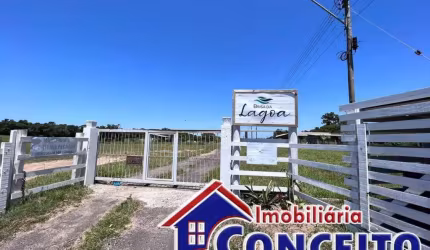 T317 - Lindo lote de 850m² no condomínio Brisa da Lagoa em Osório