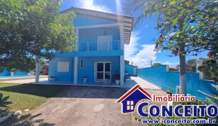 C821 - Ótima residência a 550 metros do mar no balneário Santa Terezinha